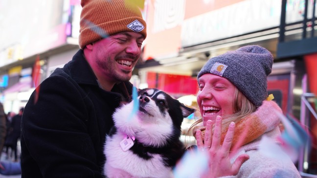 Những khoảnh khắc ngọt ngào trong ngày Valentine trên khắp thế giới