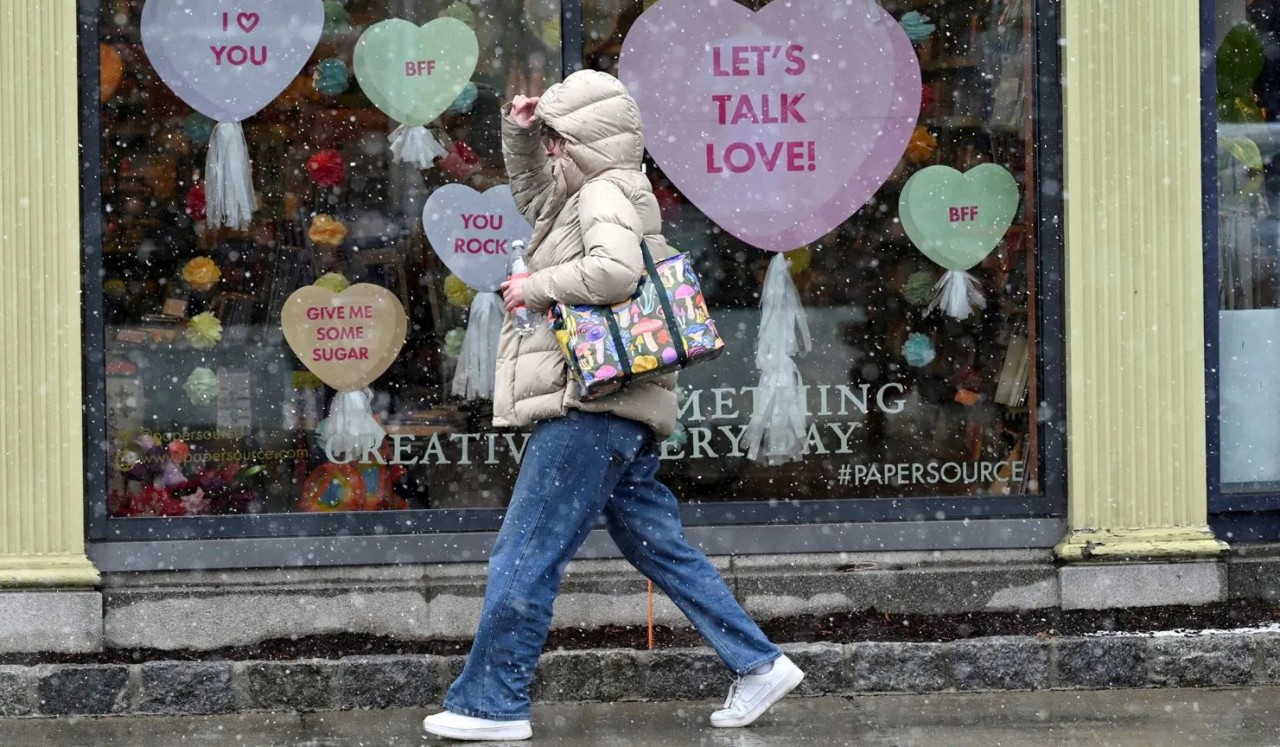 Những khoảnh khắc ngọt ngào trong ngày Valentine trên khắp thế giới