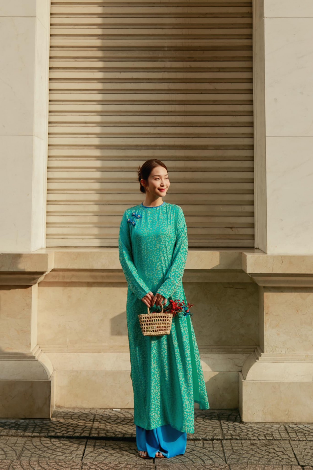 Khi diễn viên Khả Ngân diện áo dài