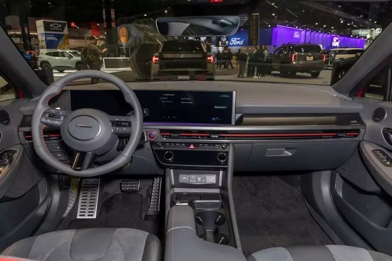 Cận cảnh Kia K5 2025 vừa ra mắt tại Mỹ Cận cảnh Kia K5 2025 vừa ra mắt tại Mỹ