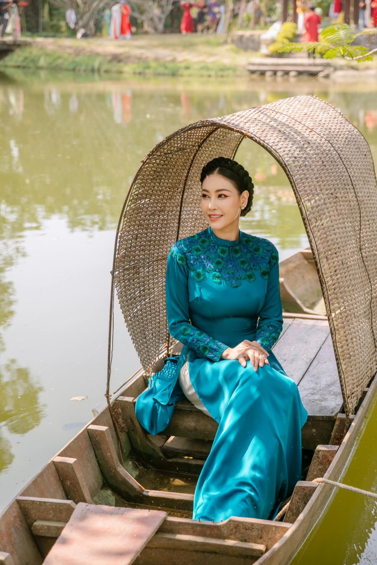 Hoa hậu Hà Kiều Anh