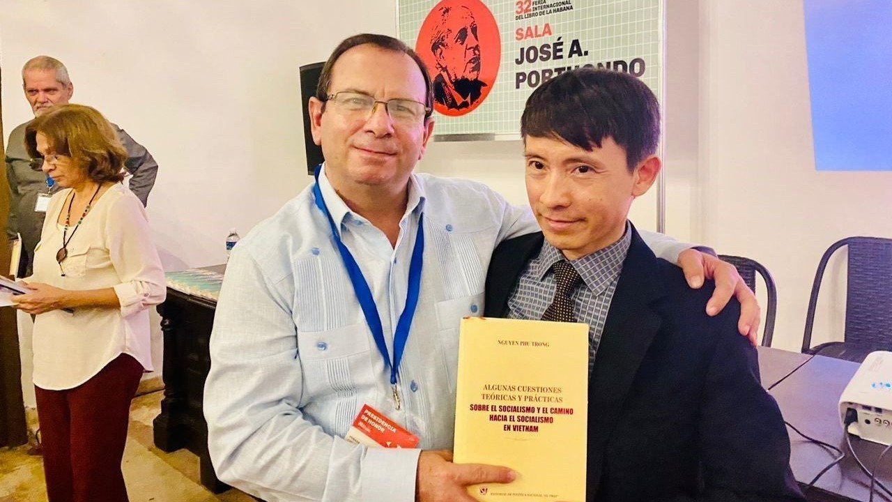 Giới thiệu sách của Tổng Bí thư Nguyễn Phú Trọng tại Cuba
