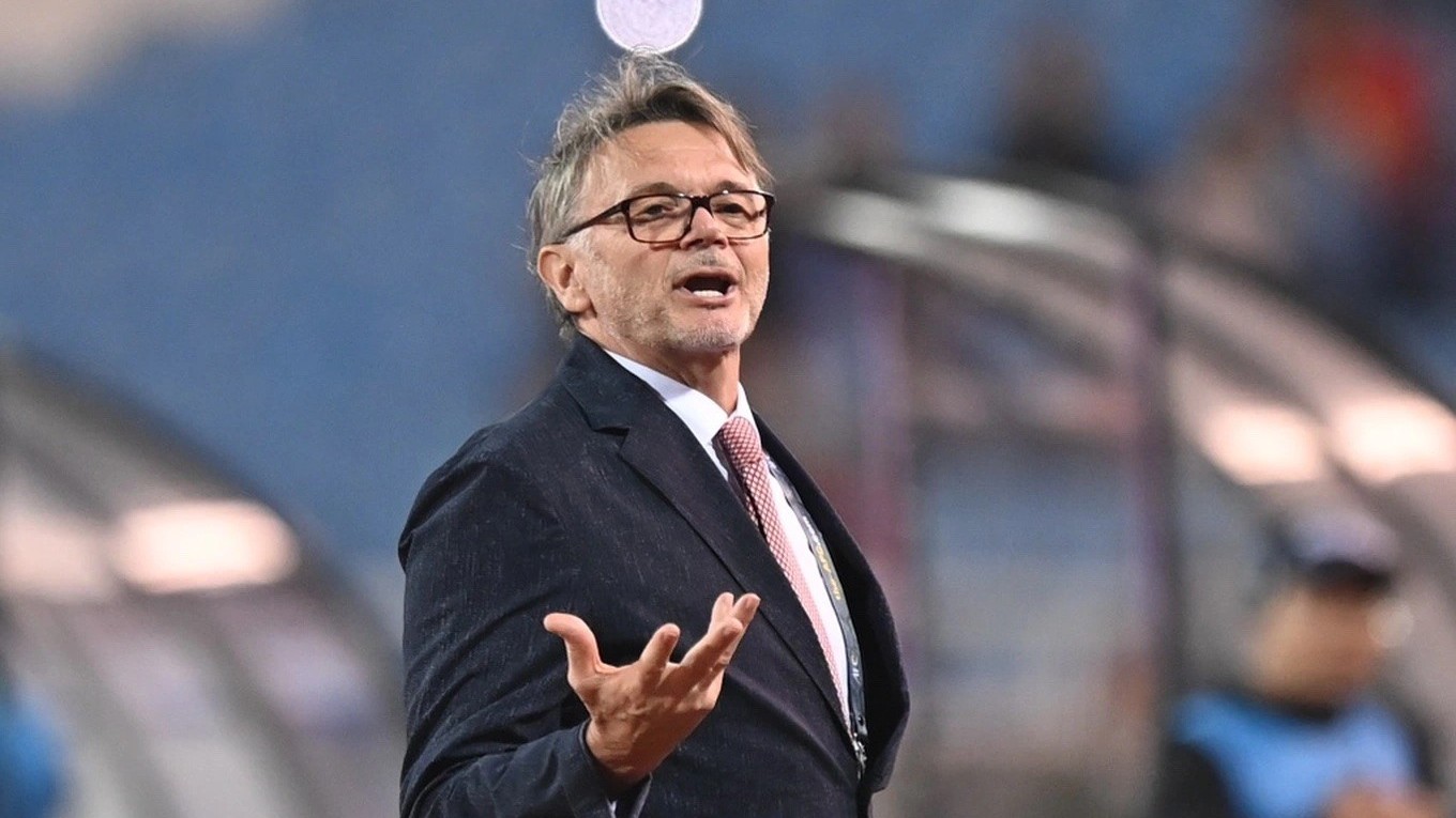 HLV Troussier lý giải nguyên nhân tuyển Việt Nam thất bại ở Asian Cup