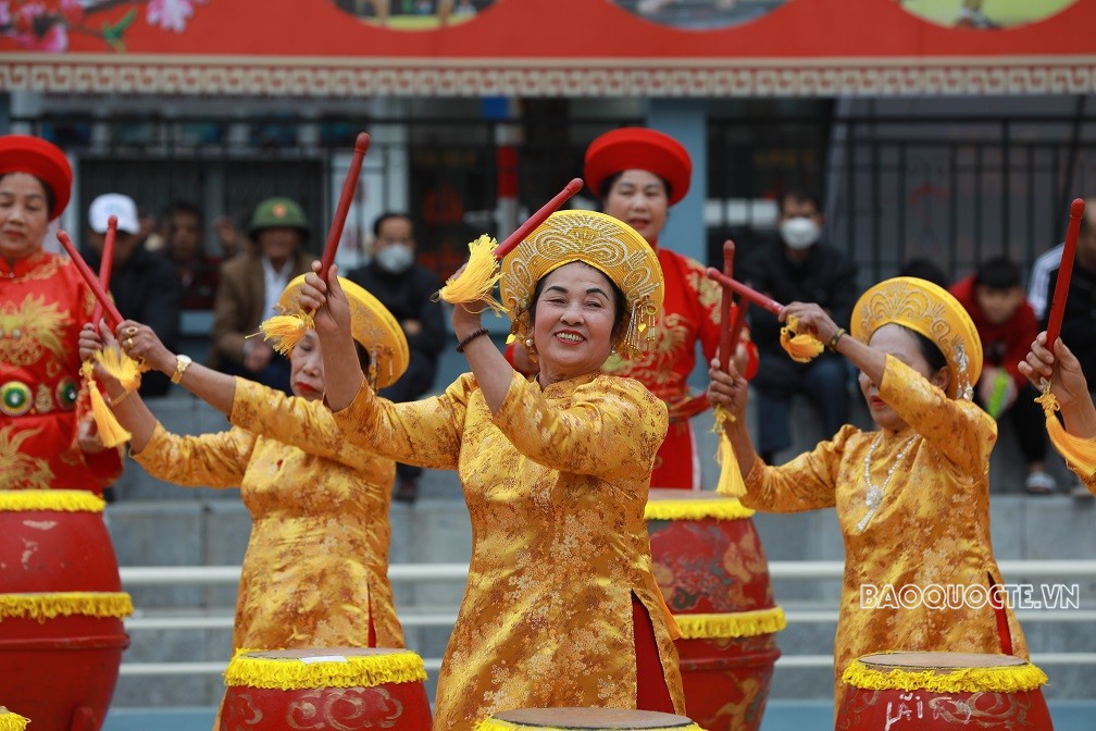 Hừng hực sức trẻ trên sới vật mùa xuân Bắc Ninh Hừng hực sức trẻ trên sới vật mùa xuân Bắc Ninh