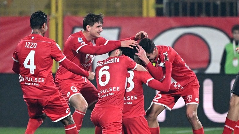 Serie A: Hình ảnh trận đấu AC Milan nhận thất bại trên sân Monza