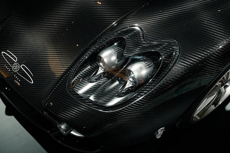 Cận cảnh siêu xe Pagani Utopia giá hơn 2,2 triệu USD đầu tiên tại Singapore Cận cảnh siêu xe Pagani Utopia giá hơn 2,2 triệu USD đầu tiên tại Singapore