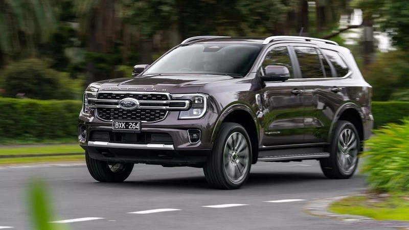 Rộ tin Ford Everest Platinum động cơ V6 3.0L sắp về Việt Nam?