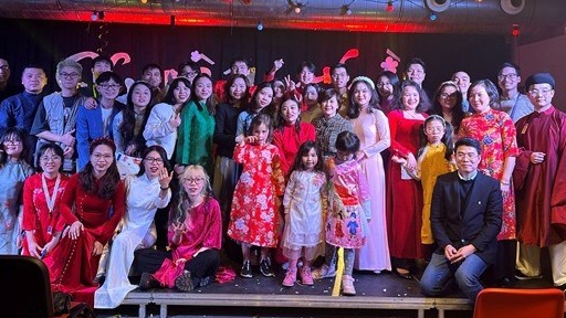 Tết xa nhà ấm áp của cộng đồng sinh viên Việt Nam tại thành phố Lille, Pháp