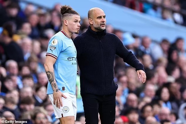 Man City: HLV Pep Guardiola gửi lời xin lỗi Kalvin Phillips vì từng chê tăng cân