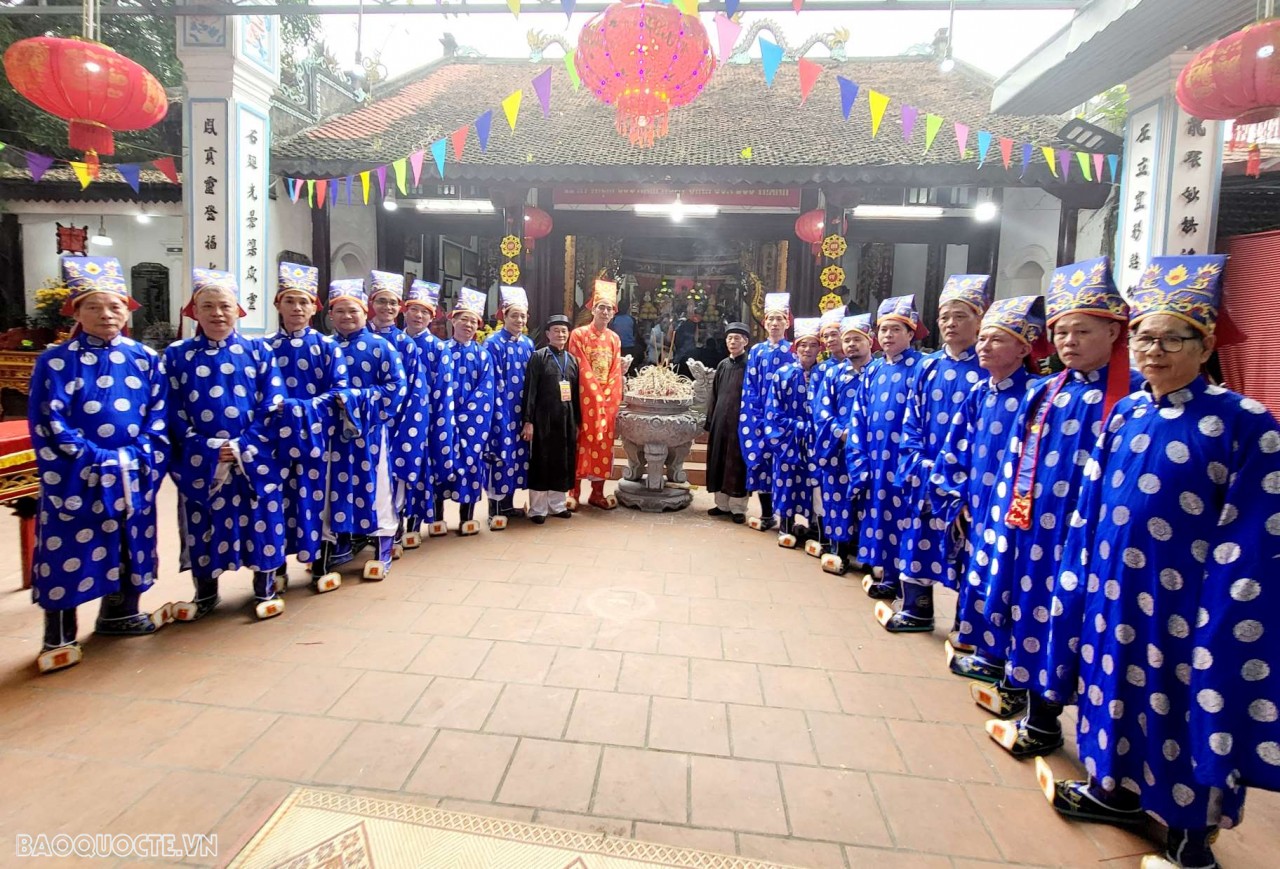 Đặc sắc Lễ hội Đình làng Cống Vị giữa lòng Hà Nội Đặc sắc Lễ hội Đình làng Cống Vị giữa lòng Hà Nội