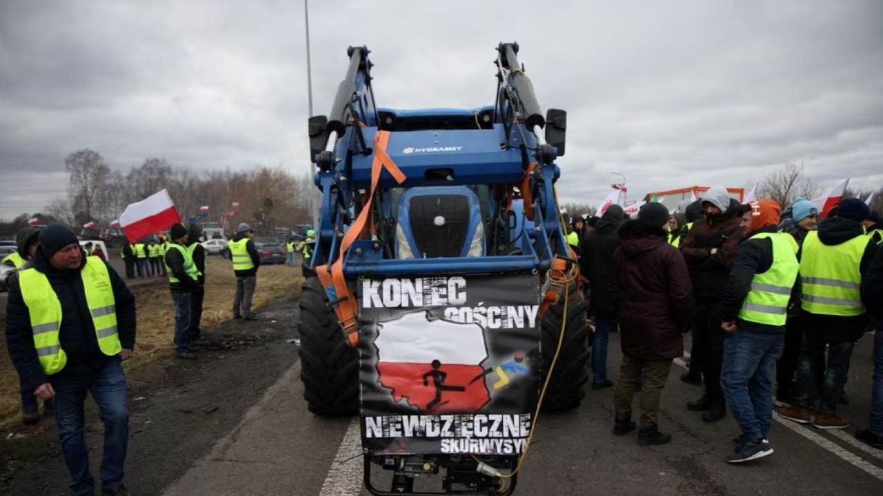 Nông dân Ba Lan tiếp tục biểu tình liên quan 'vấn đề sống còn' của Ukraine, Kiev nói gì?