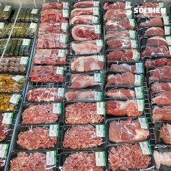 Giá heo hơi hôm nay 21/2: Tăng tại phía Nam, xuất, nhập khẩu heo hơi đầy biến động