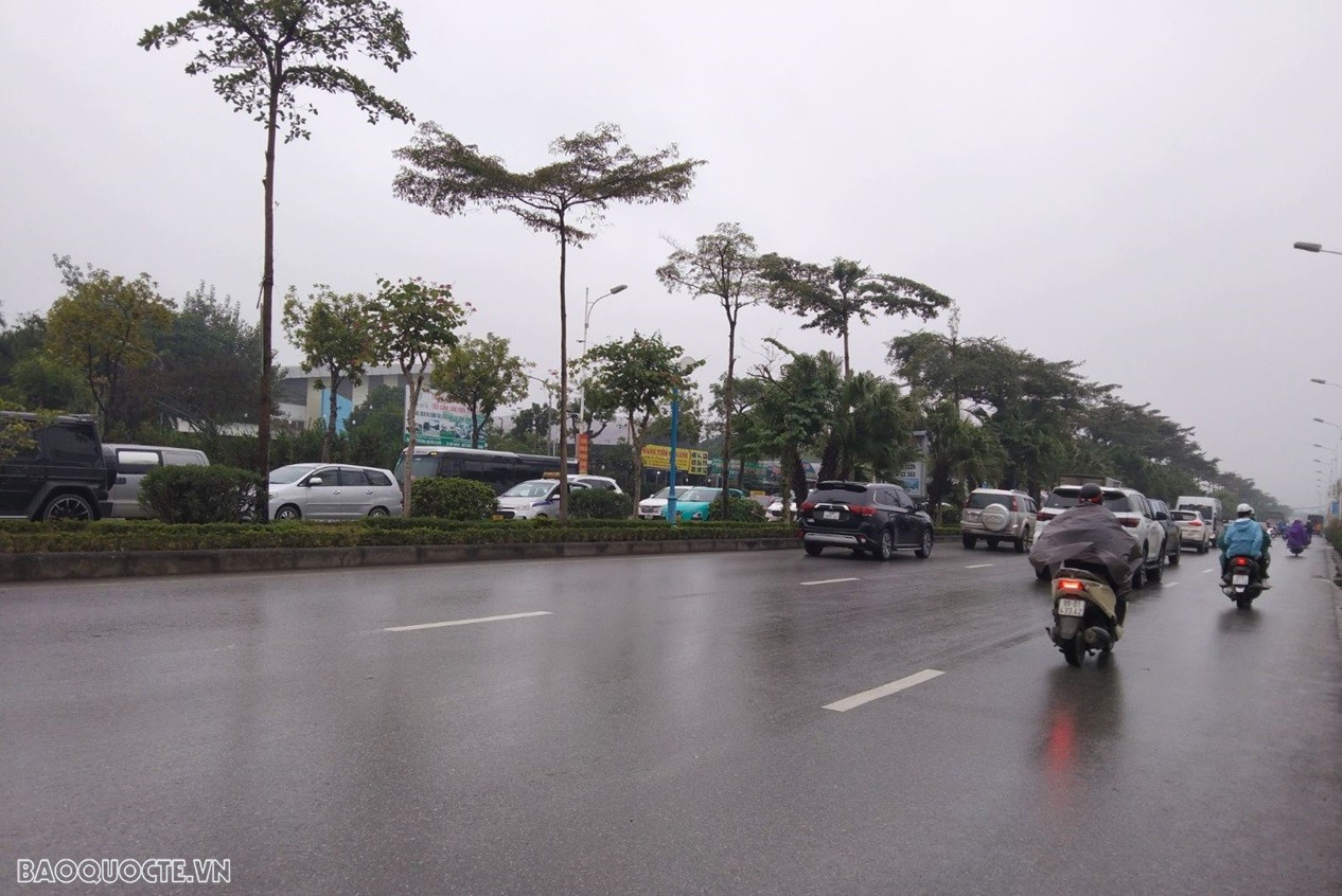 Cảnh báo dự báo thời tiết: Đón không khí lạnh, miền Bắc có mưa đá, gió giật; miền Nam nắng nóng Cảnh báo dự báo thời tiết: Đón không khí lạnh, miền Bắc có mưa đá, gió giật; miền Nam nắng nóng