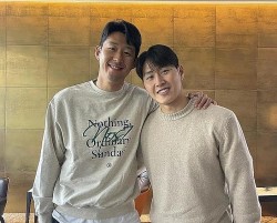 Đội tuyển Hàn Quốc: Lee Kang In từ Pháp sang Anh xin lỗi Son Heung Min sau va chạm cá nhân