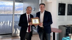 Phát huy bản sắc văn hóa Việt, gia tăng hữu nghị, hợp tác với thành phố Grenoble của Pháp