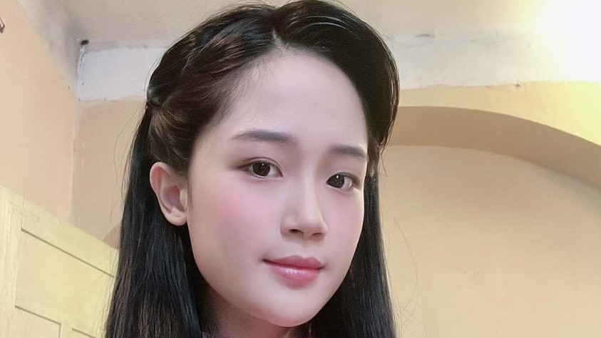 Nhan sắc trong trẻo, đúng chất tiểu thư Hà thành của Cao Thùy Linh phim Đào, phở và piano