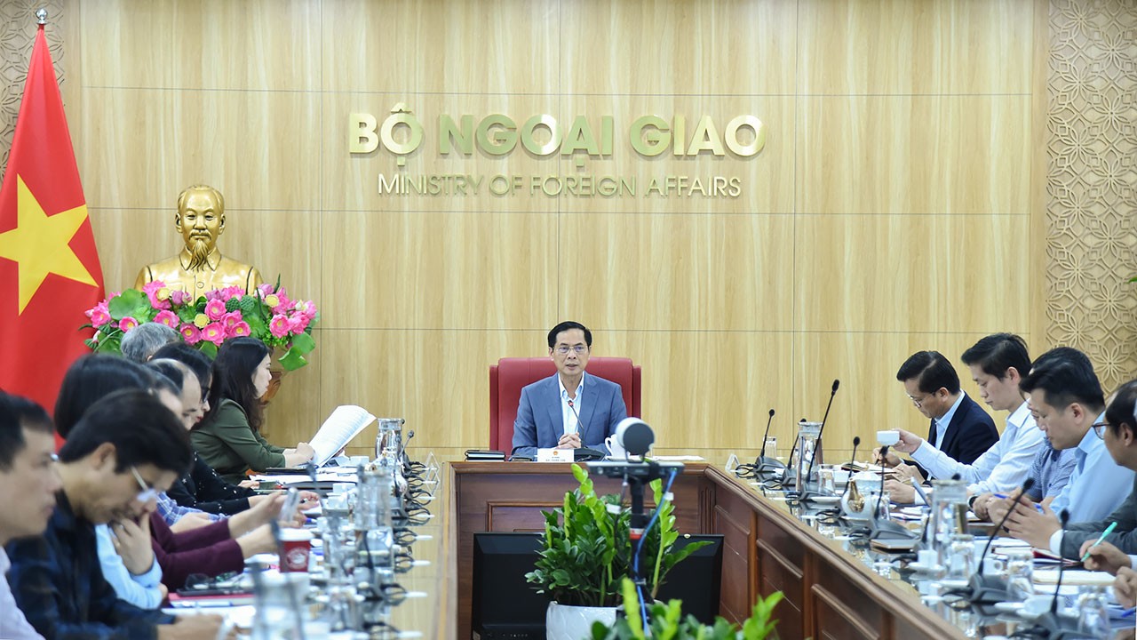 Bộ Ngoại giao quyết liệt tạo chuyến biến căn bản công tác chuyển đổi số, cải cách thủ tục hành chính năm 2024 Bộ Ngoại giao quyết liệt tạo chuyển biến căn bản công tác cải cách thủ tục hành chính, chuyển đổi số năm 2024