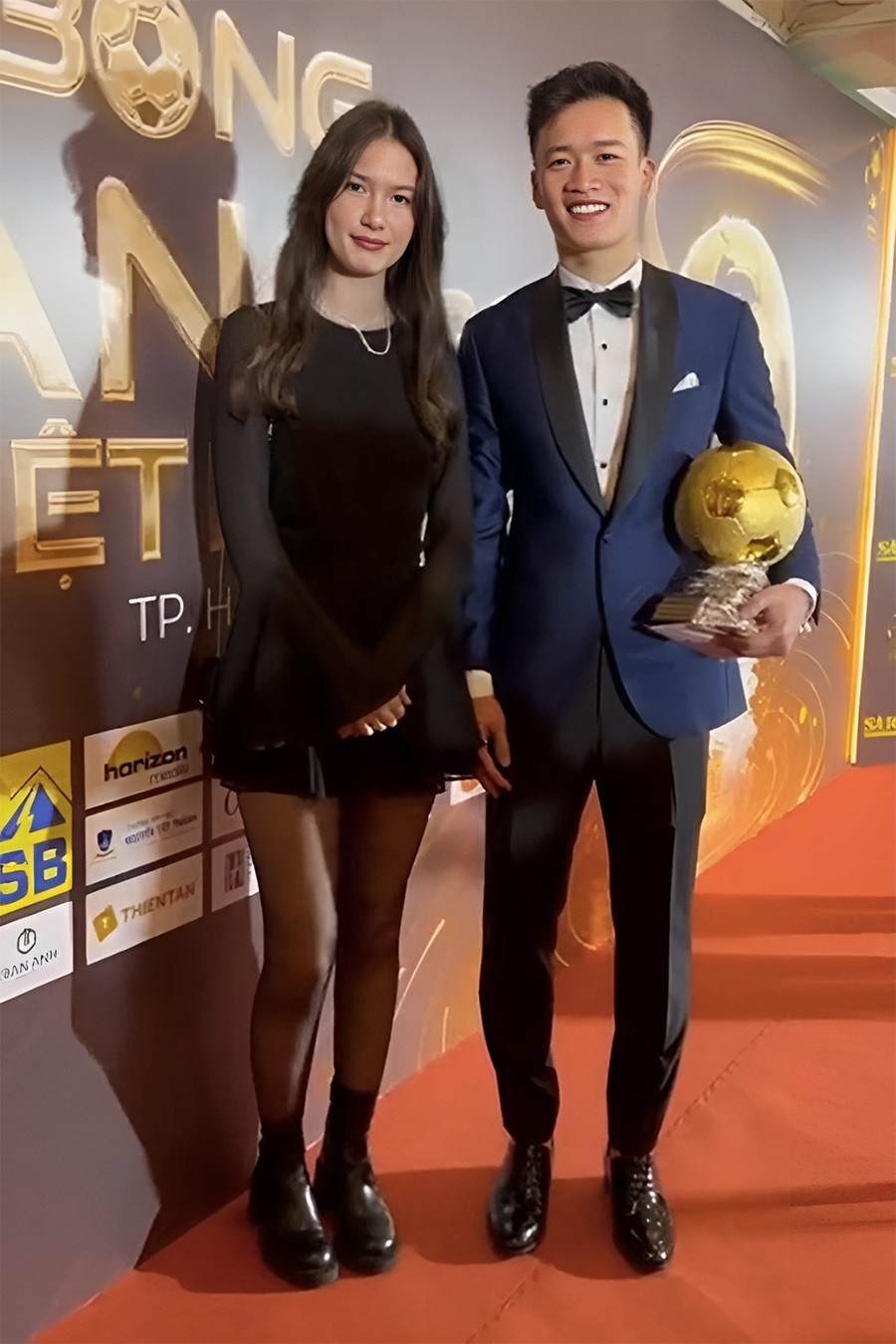 em gái thủ môn Đặng Văn Lâm