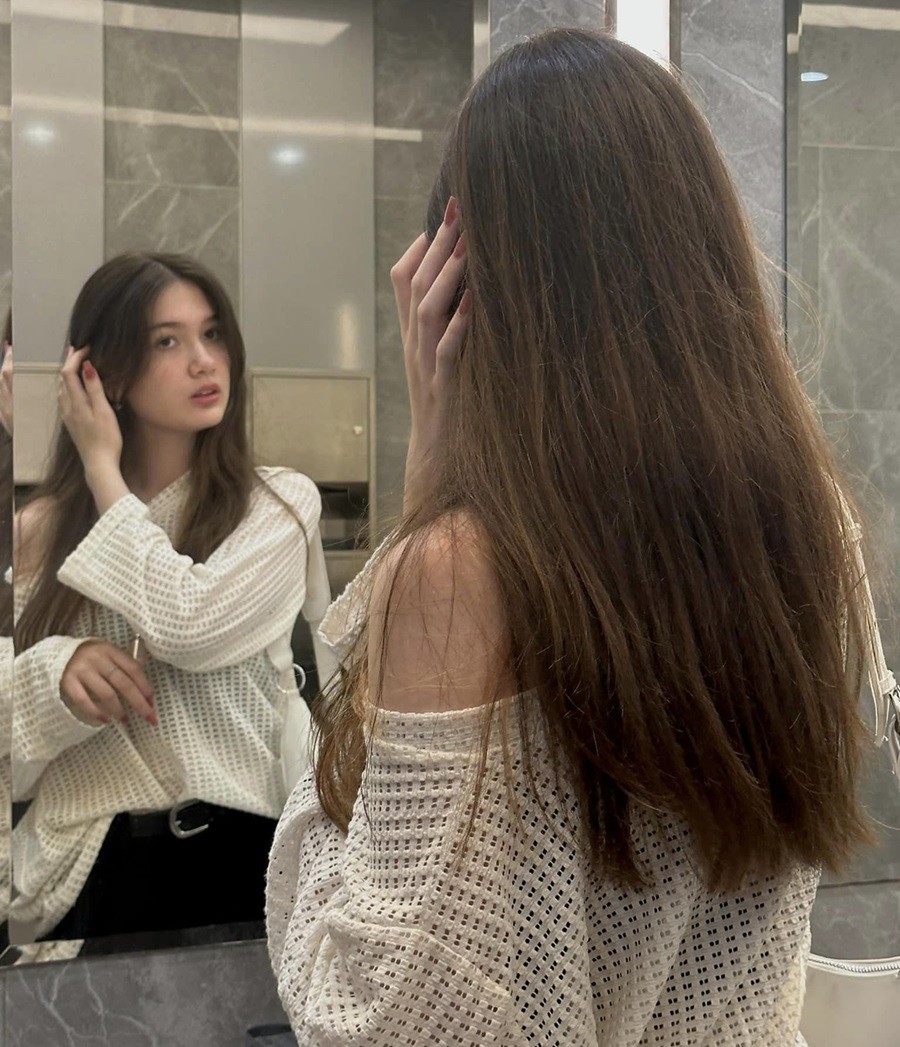 Hình ảnh xinh đẹp và vóc dáng cao nổi bật của em gái thủ môn Đặng Văn Lâm