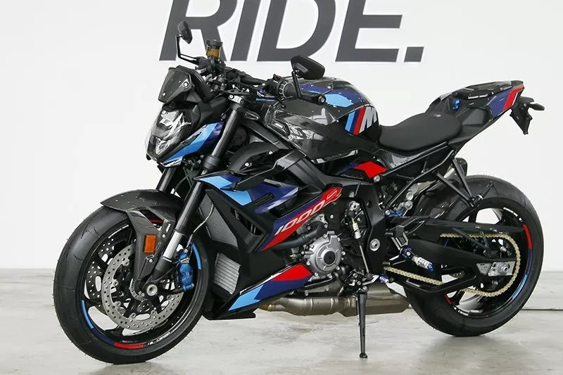 Cận cảnh BMW M 1000 R Competition vừa ra mắt tại Việt Nam, giá hơn 1,2 tỷ đồng