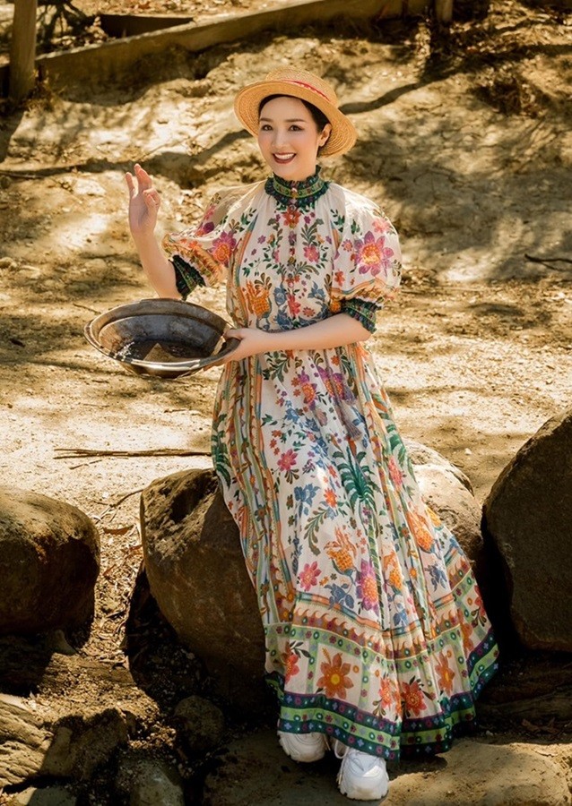 Hoa hậu Giáng My Hoa hậu Giáng My