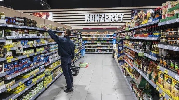 Điểm danh 3 quốc gia đối mặt triển vọng phục hồi yếu nhất ở Trung Âu năm 2024