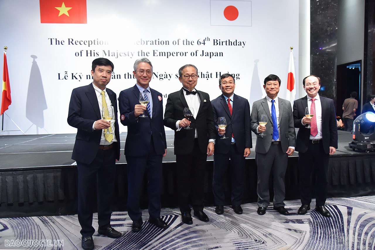 Mối quan hệ ‘lương duyên trời định’ Việt Nam-Nhật Bản sẽ bước tiếp chặng đường phát triển mới, bền chặt, gắn kết và hiệu quả hơn Mối quan hệ ‘lương duyên trời định’ Việt Nam-Nhật Bản sẽ bước tiếp chặng đường phát triển mới, bền chặt, gắn kết và hiệu quả hơn