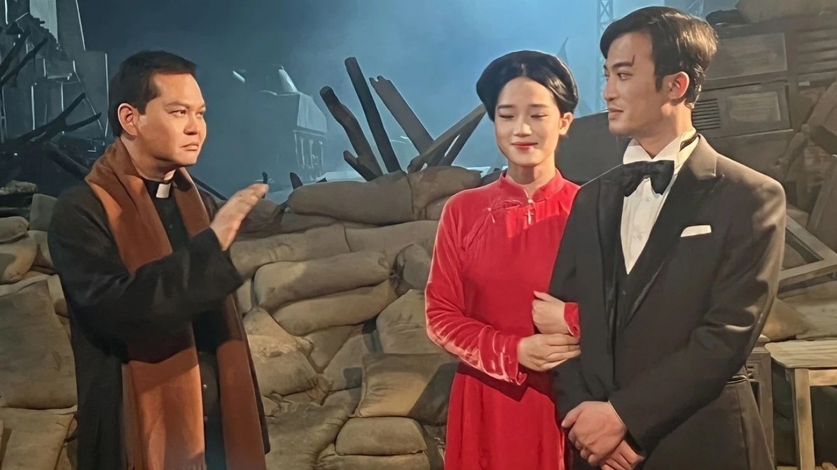 Từ hiện tượng 'Đào, phở và piano' nghĩ đến việc đưa phim lịch sử đến gần khán giả...