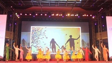 Gia đình hạnh phúc là nền tảng của quốc gia thịnh vượng