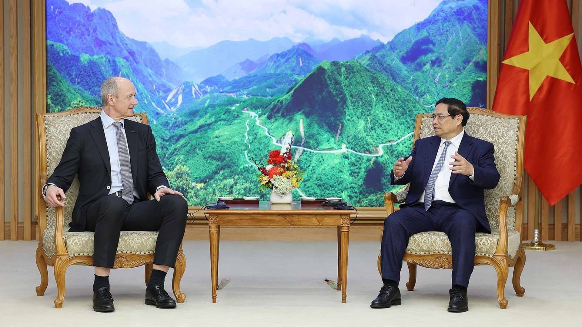 Thủ tướng Phạm Minh Chính tiếp Chủ tịch kiêm Tổng giám đốc Tập đoàn Siemens, Đức