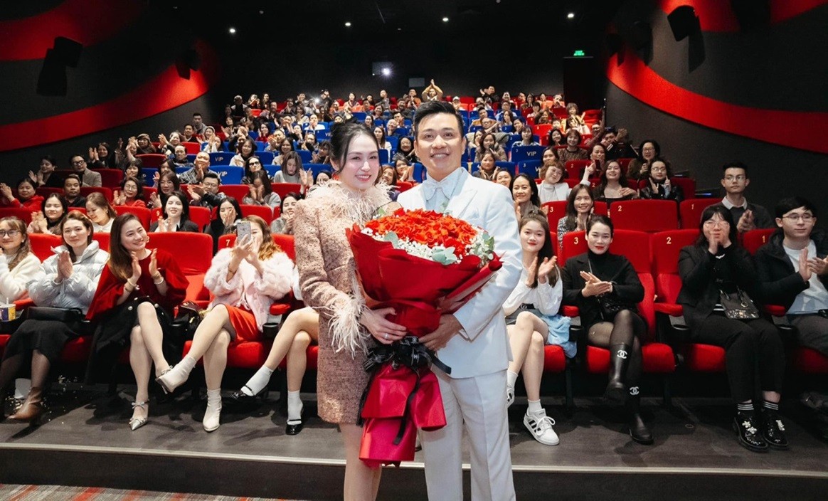 Đào, phở và piano: Khán giả xem phim xúc động và khen ca sĩ Tuấn Hưng diễn xuất tự nhiên, gây ấn tượng