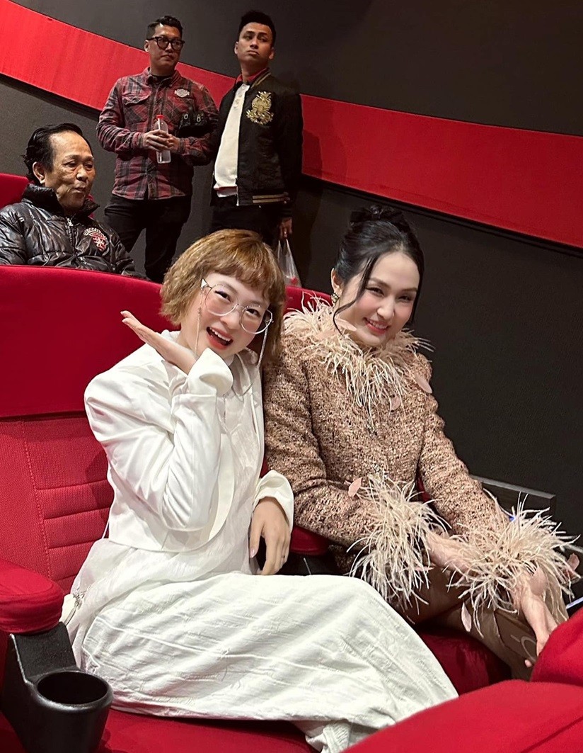 Đào, phở và piano: