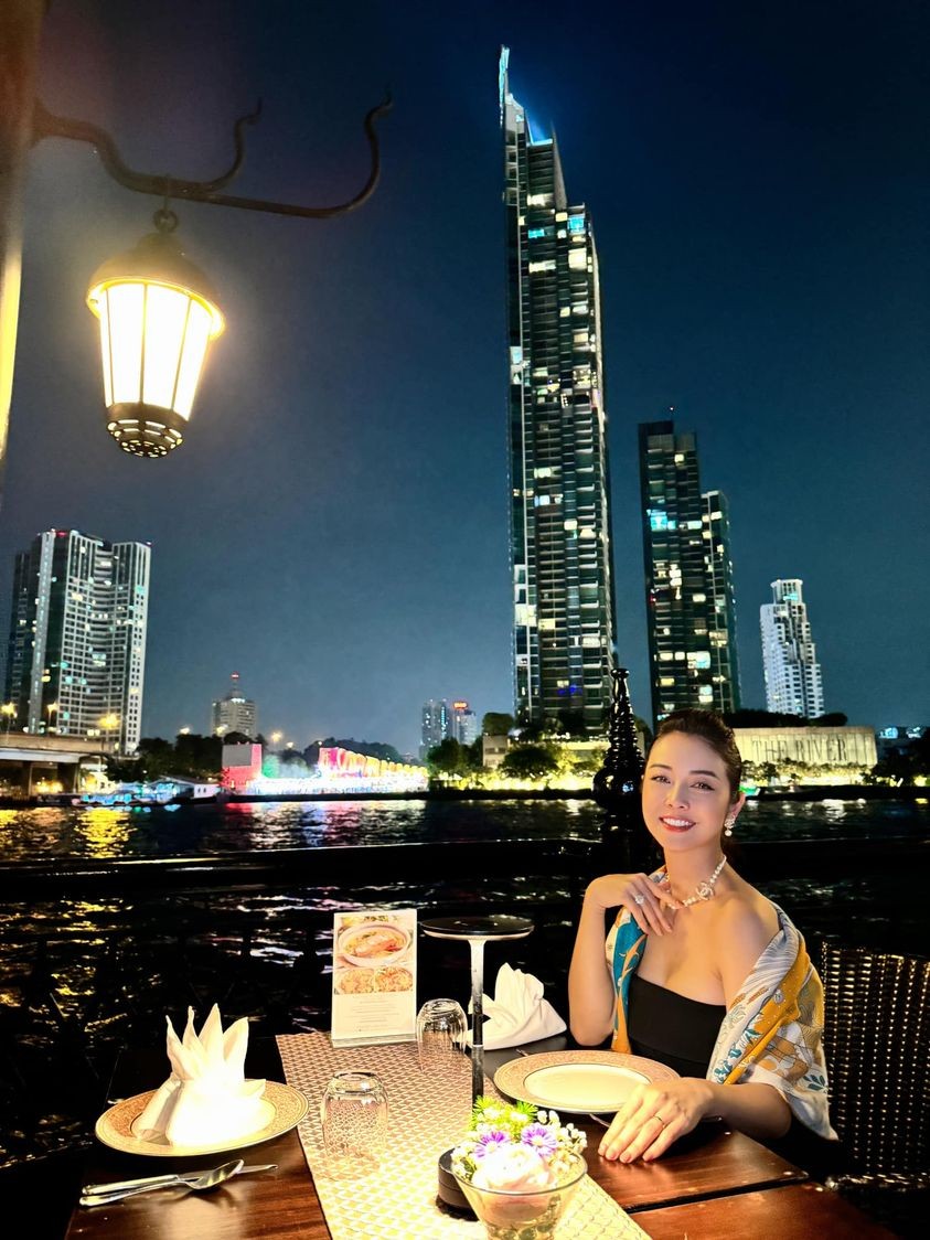 Hoa hậu Jennifer Phạm