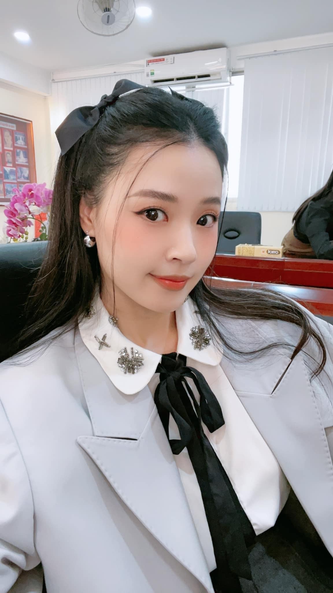 Diễn viên Midu 'đốn tim' fan bởi nhan sắc ngọt ngào Diễn viên Midu 'đốn tim' fan bởi nhan sắc ngọt ngào