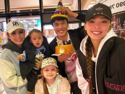 CLB Hoàng Anh Gia Lai: Thủ môn Bùi Tiến Dũng mừng sinh nhật tuổi 27 bên gia đình