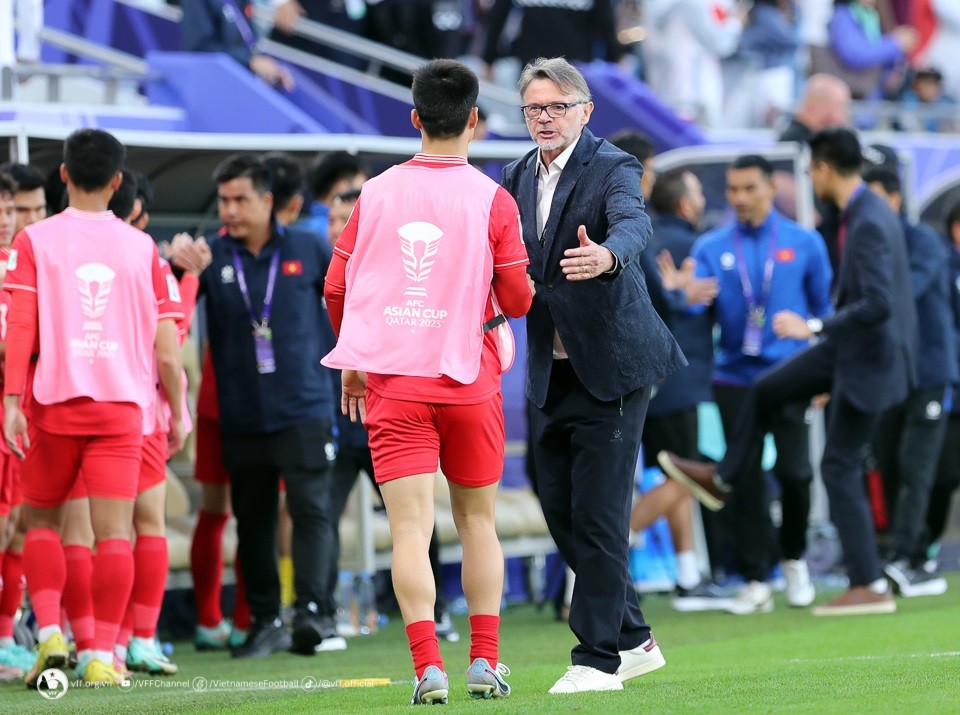 Vòng loại World Cup 2026: Báo Indonesia thông tin HLV Philippe Troussier và lối chơi của đội tuyển Việt Nam