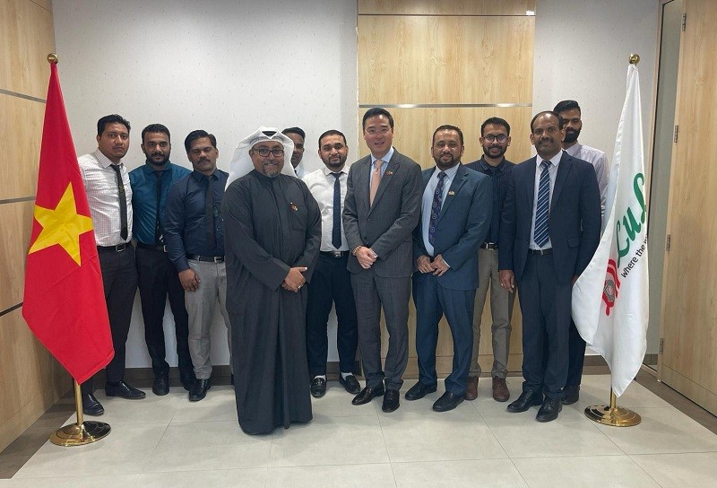 Đại sứ Việt Nam tại Kuwait gặp Tổng giám đốc chuỗi siêu thị Lulu, đẩy mạnh xúc tiến thương mại Đại sứ Việt Nam tại Kuwait gặp Tổng giám đốc chuỗi siêu thị Lulu, đẩy mạnh xúc tiến thương mại