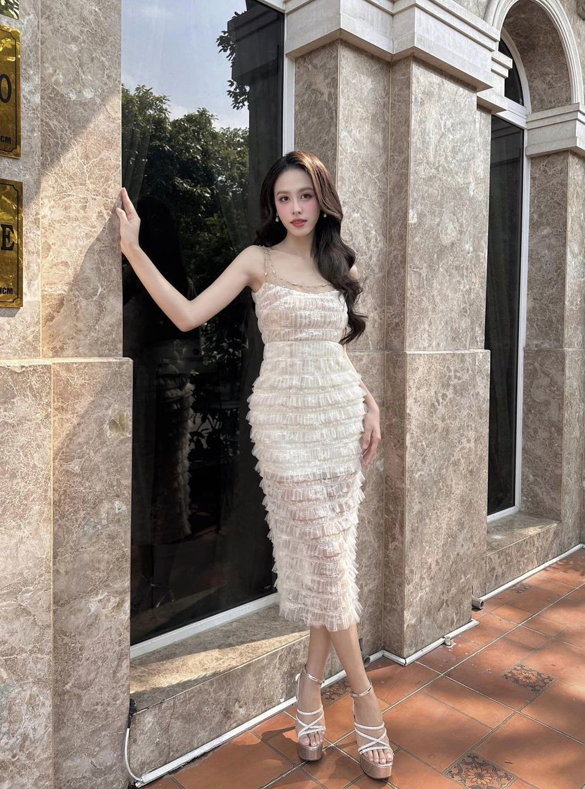 Á hậu Lê Nguyễn Ngọc Hằng