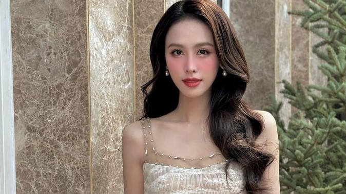 Á hậu Lê Nguyễn Ngọc Hằng ngày càng thăng hạng nhan sắc