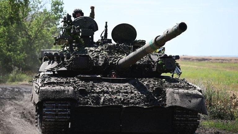 Xung đột Nga-Ukraine làm cho xe tăng sắp hết thời?