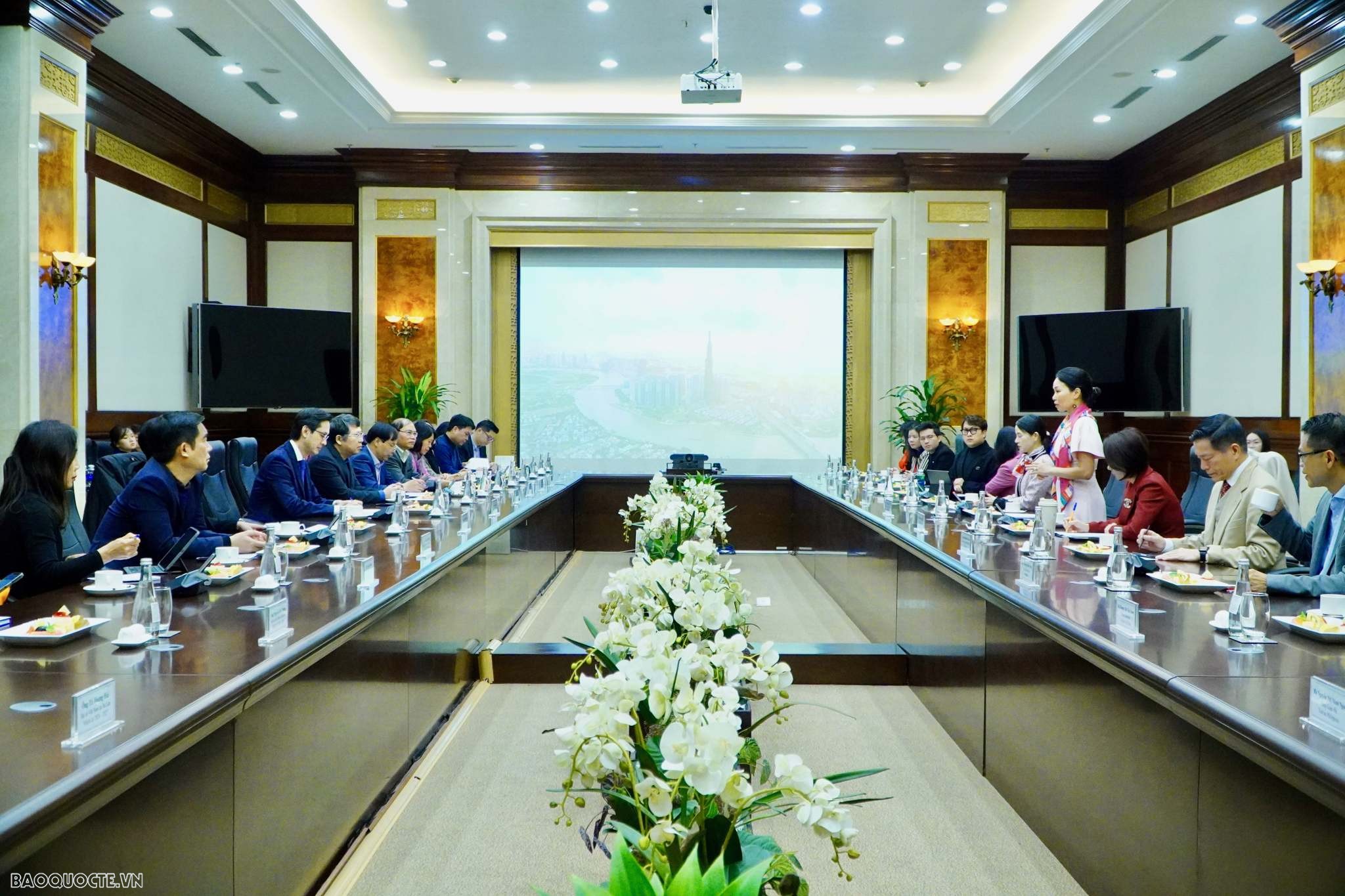 Tăng cường kết nối doanh nghiệp Việt Nam với bạn bè quốc tế