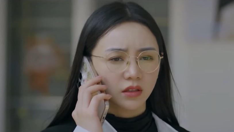 Chúng ta của 8 năm sau tập 50: Ai chuyển tiền vào tài khoản ông Quảng?