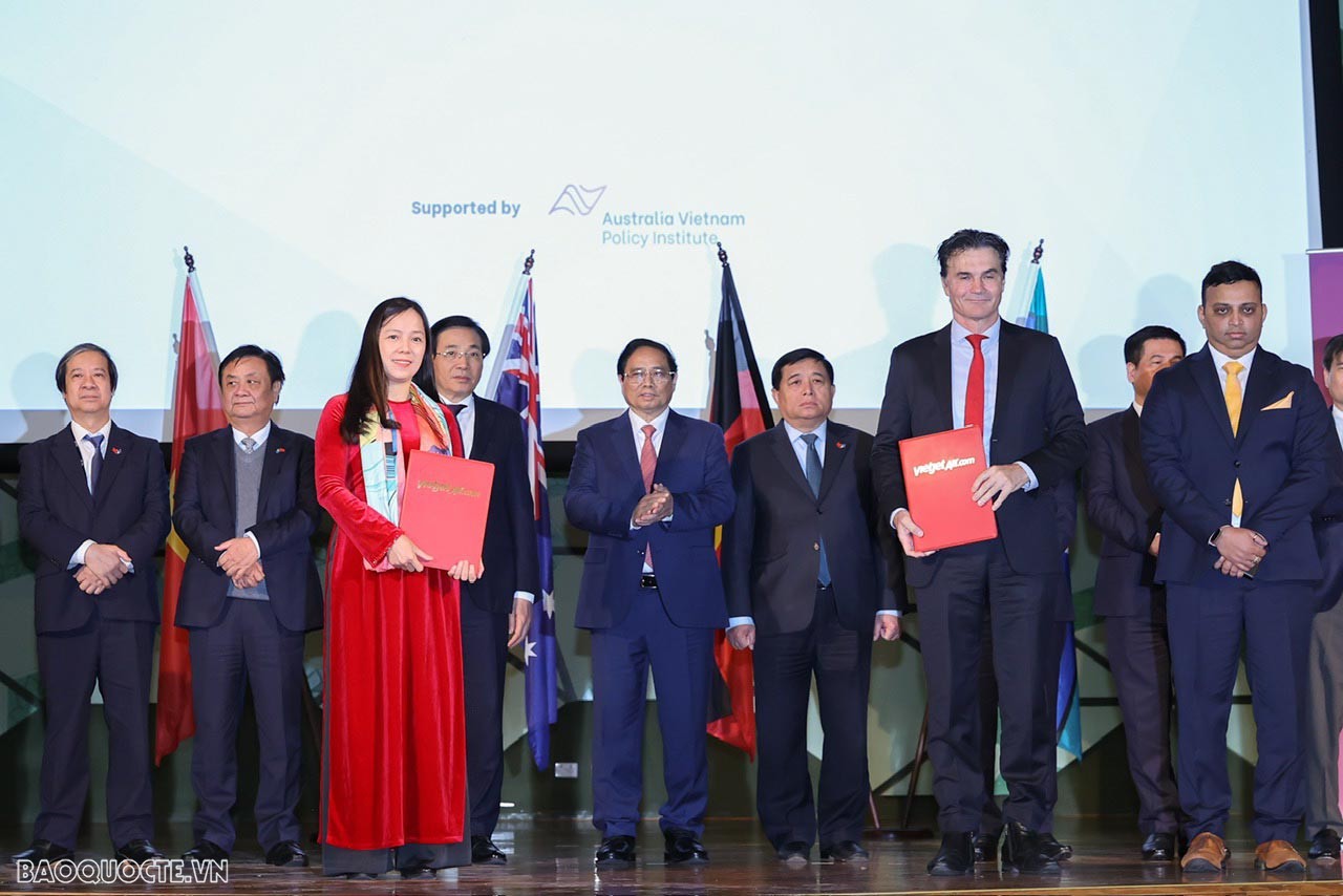 Thủ tướng Phạm Minh Chính dự Diễn đàn doanh nghiệp Việt Nam-Australia, kêu gọi doanh nghiệp hai nước đầu tư sang nhau Thủ tướng Phạm Minh Chính dự Diễn đàn doanh nghiệp Việt Nam-Australia, kêu gọi doanh nghiệp hai nước đầu tư sang nhau