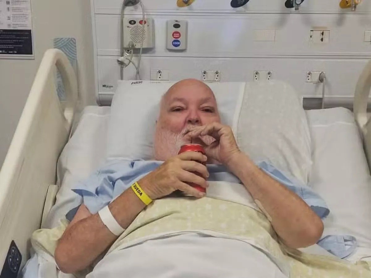 Người đàn ông uống Coca thay nước lọc trong hơn 50 năm