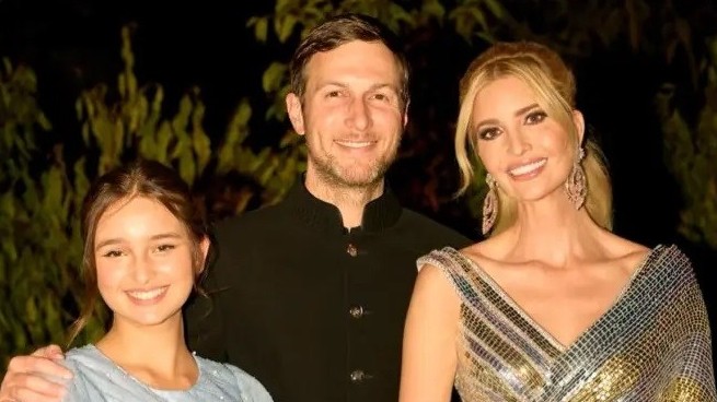 Ivanka Trump và con gái Arabella đồng điệu màu sắc trang phục dự tiệc nhà tỷ phú Mukesh Ambani