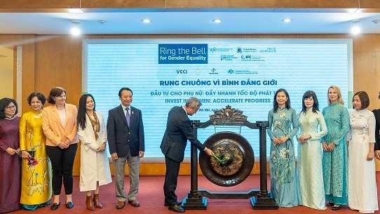 Cùng hưởng ứng chiến dịch 'Rung chuông vì bình đẳng giới'