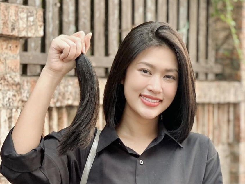 Hoa hậu Đoàn Thiên Ân hiến tóc và hoạt động thiện nguyện dịp 8/3 Hoa hậu Đoàn Thiên Ân hiến tóc và hoạt động thiện nguyện dịp 8/3