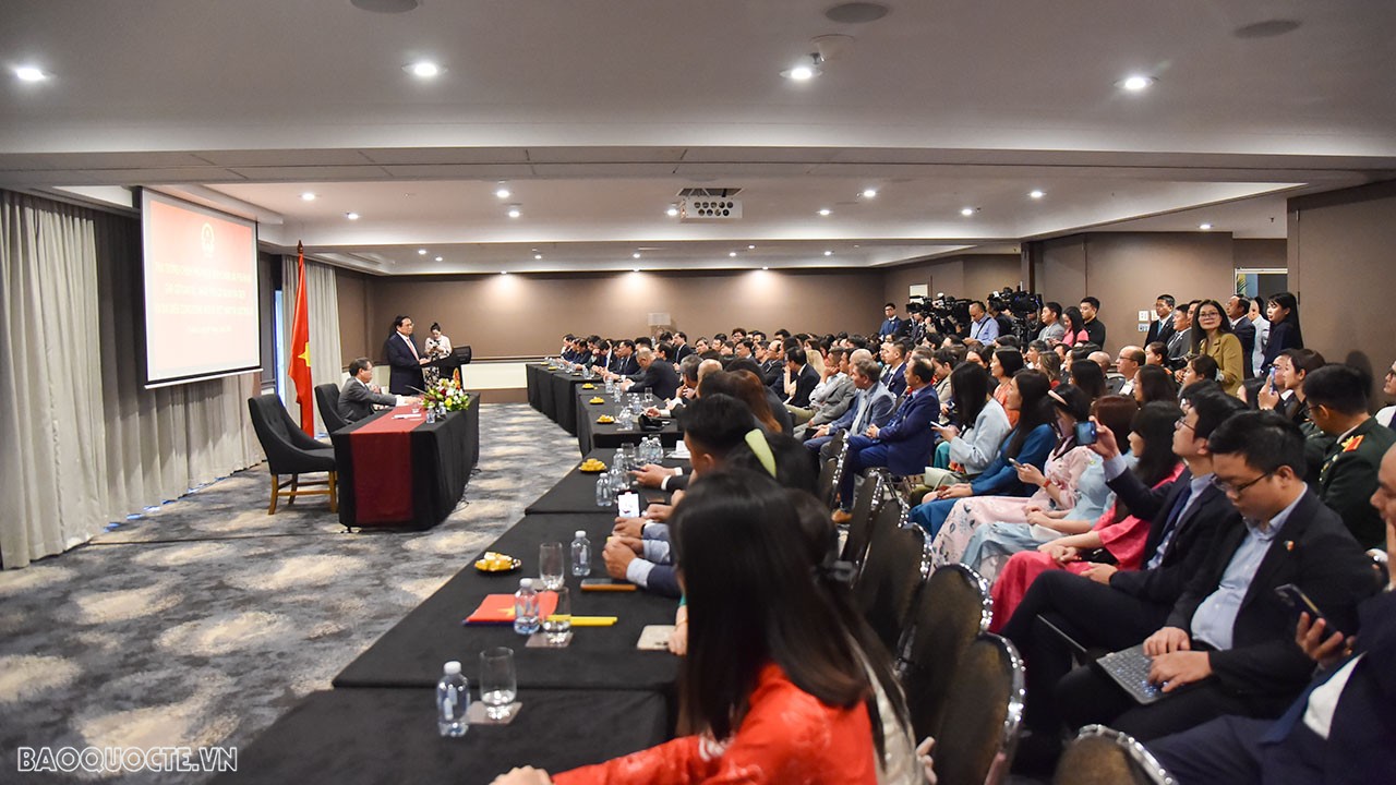 Thủ tướng mong muốn bà kiều bào tại Australia luôn tự hào là người Việt Nam Thủ tướng Phạm Minh Chính mong muốn bà con kiều bào tại Australia luôn tự hào là người Việt Nam