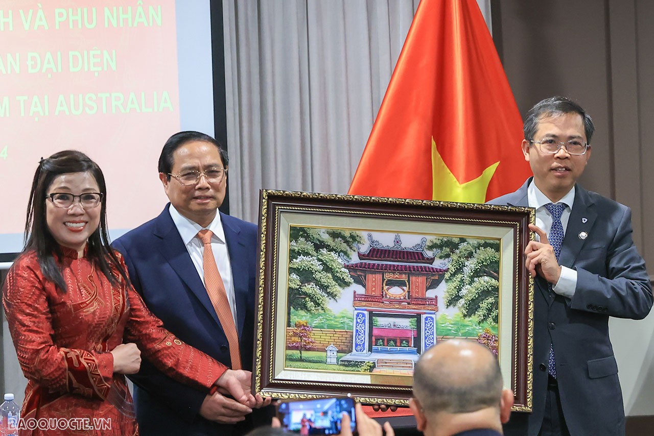 Thủ tướng mong muốn bà kiều bào tại Australia luôn tự hào là người Việt Nam Thủ tướng Phạm Minh Chính mong muốn bà con kiều bào tại Australia luôn tự hào là người Việt Nam