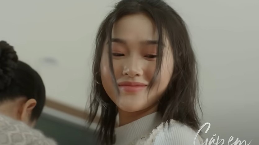 Gặp em ngày nắng tập 12: Phương bị người yêu cũ của Huy giở trò, bà Quý chạnh lòng khi nghe con dâu nói chuyện với mẹ đẻ